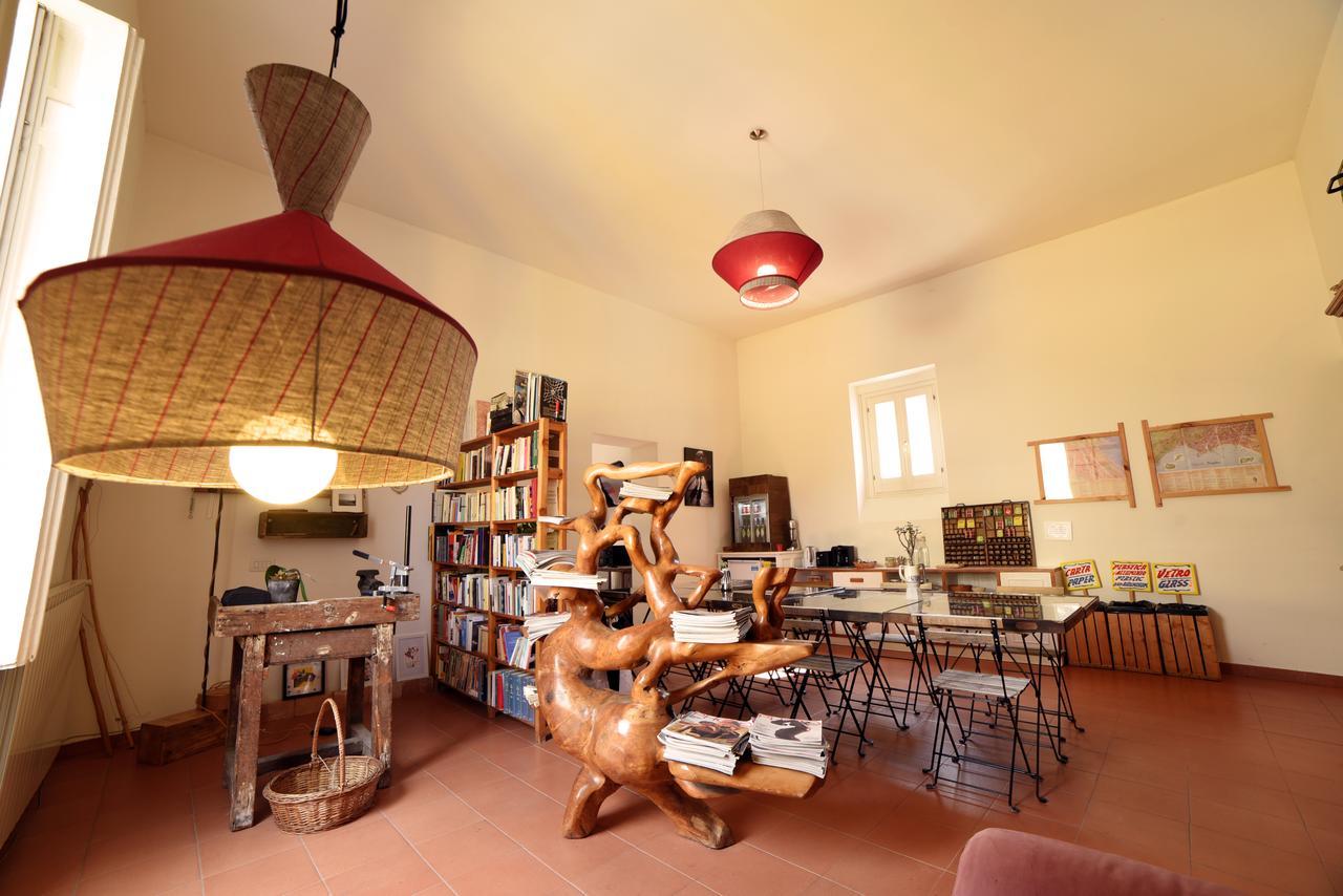 เดอะ เชิรฺช เบด แอนด์ เบรคฟาสต์ เนเปิล Bed & Breakfast เนเปิลส์ ภายนอก รูปภาพ