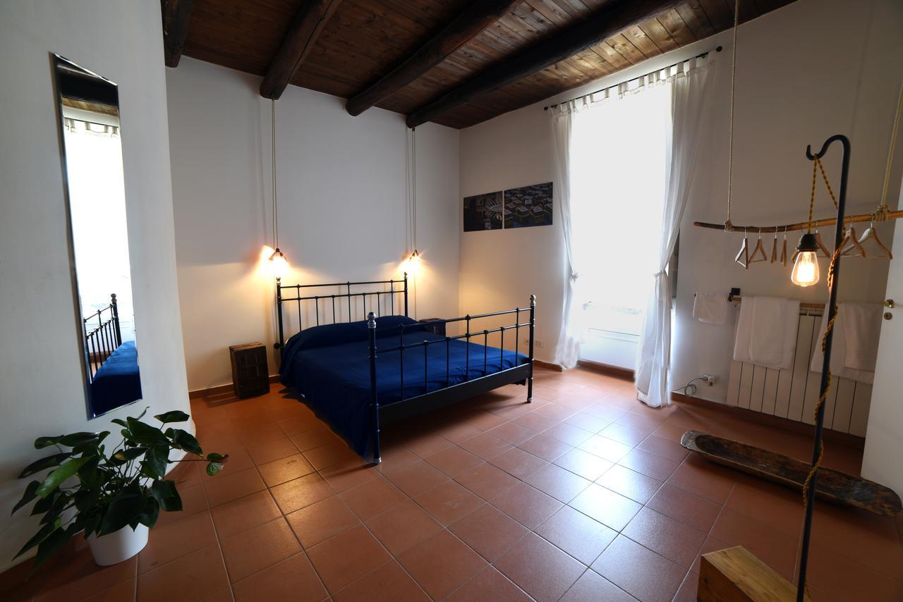 เดอะ เชิรฺช เบด แอนด์ เบรคฟาสต์ เนเปิล Bed & Breakfast เนเปิลส์ ภายนอก รูปภาพ
