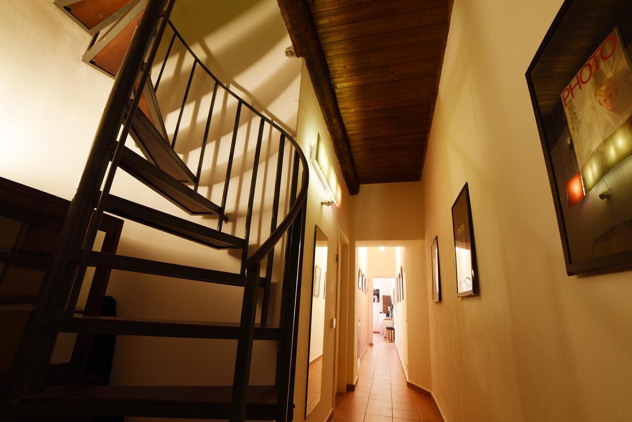 เดอะ เชิรฺช เบด แอนด์ เบรคฟาสต์ เนเปิล Bed & Breakfast เนเปิลส์ ภายนอก รูปภาพ