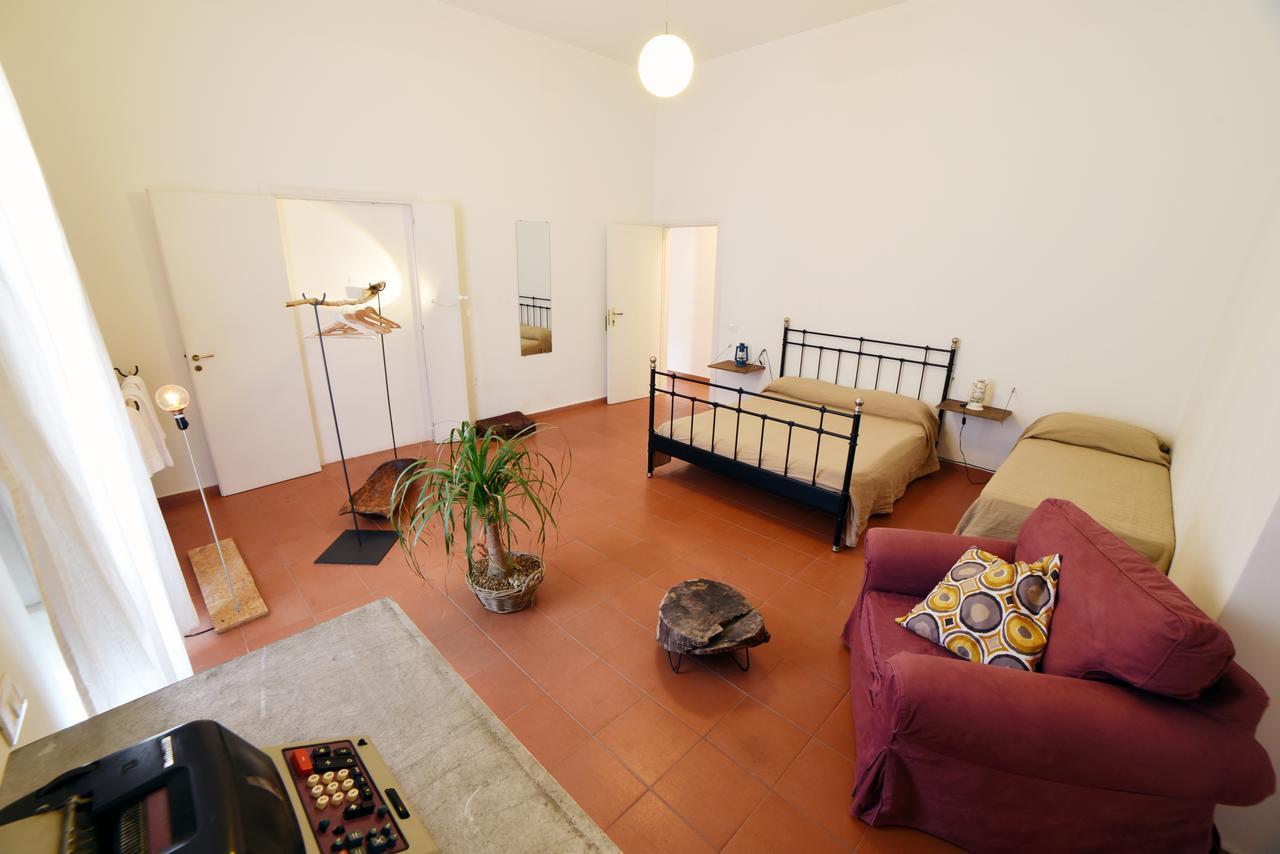เดอะ เชิรฺช เบด แอนด์ เบรคฟาสต์ เนเปิล Bed & Breakfast เนเปิลส์ ภายนอก รูปภาพ